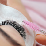 how to become a lash tech